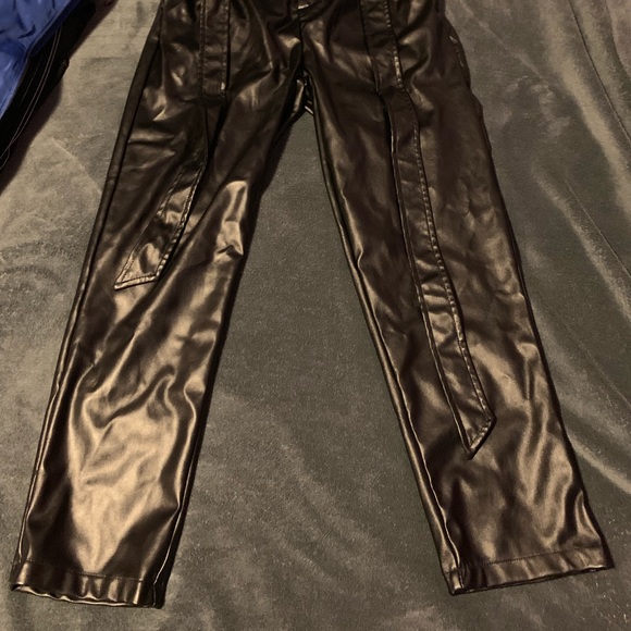 Great price for black pants - Picture 2 of 6